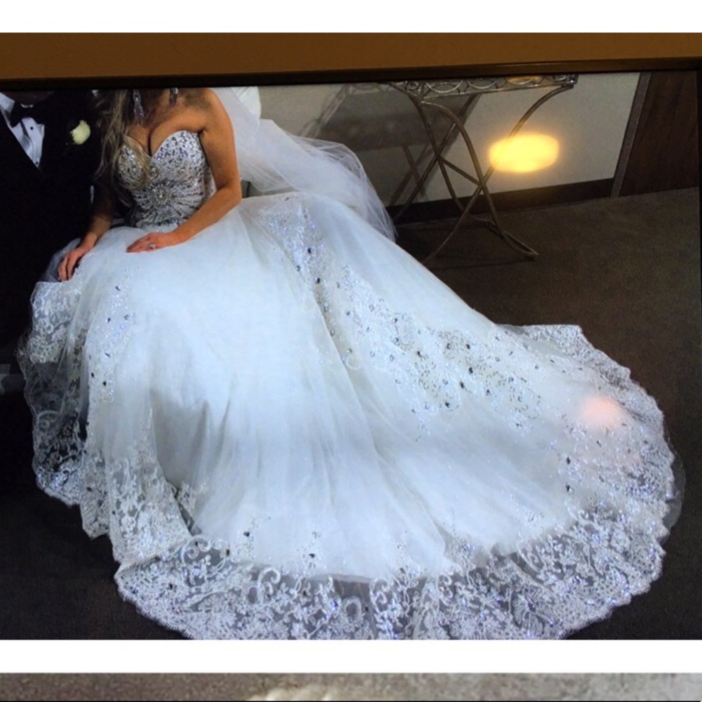 Allure’sDress of the yr. worn 1 hr2019.